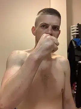 Snapshot of macho1347 chatting on March 2026 09:20:02 PM macho1347 online show from March 2026 09:20:02 PM