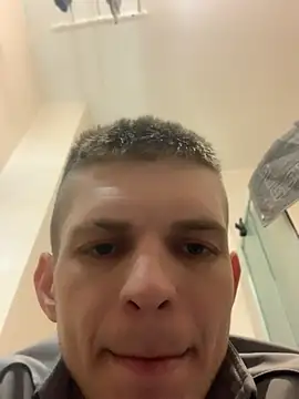 Snapshot of macho1347 chatting on April 2026 04:54:02 AM macho1347 online show from April 2026 04:54:02 AM