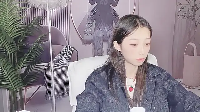 Snapshot of jiangjiang_caicai chatting on November 2025 06:13:02 AM jiangjiang caicai online show from November 2025 06:13:02 AM