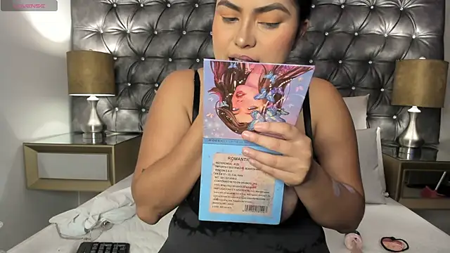 ValentinaBreats online show from September 2025 11:54:02 AM