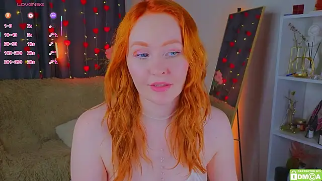 Snapshot of JoyceJones chatting on February 2026 08:37:01 PM JoyceJones online show from February 2026 08:37:01 PM