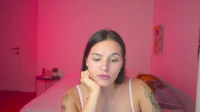 EwelynScott online show from September 2025 06:00:01 PM