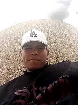 Oscariin96 online show from February 2026 06:47:01 PM