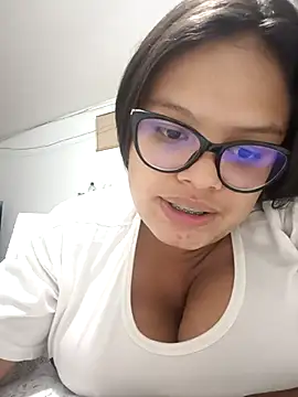 Snapshot of luluboobs9 chatting on April 2026 04:48:02 AM luluboobs9 online show from April 2026 04:48:02 AM