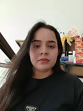 Snapshot of Lambedora_69 chatting on July 2026 06:22:01 PM Lambedora 69 online show from July 2026 06:22:01 PM