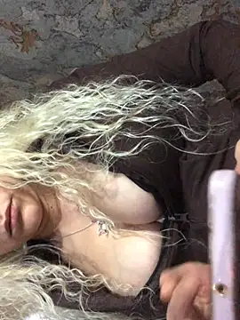 AlevNaz online show from February 2026 09:35:01 PM