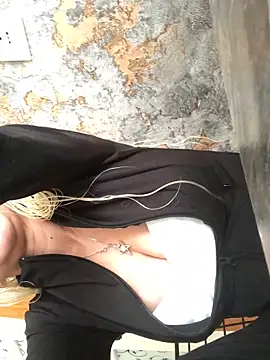 AlevNaz online show from February 2026 11:49:01 AM