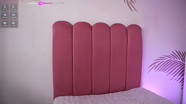 Snapshot of charlotterusso chatting on October 2025 02:15:02 PM charlotterusso online show from October 2025 02:15:02 PM
