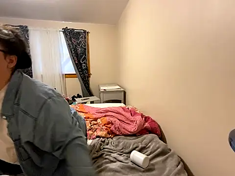 GirlSquirt online show from November 2025 09:03:01 PM