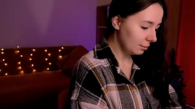 Snapshot of Di_na_Bell chatting on January 2026 07:34:02 AM Di na Bell online show from January 2026 07:34:02 AM