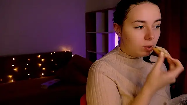 Snapshot of Di_na_Bell chatting on January 2026 07:21:01 AM Di na Bell online show from January 2026 07:21:01 AM