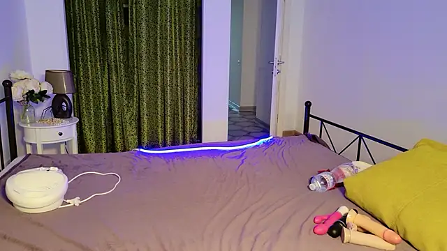 Snapshot of Di_na_Bell chatting on January 2026 06:40:01 AM Di na Bell online show from January 2026 06:40:01 AM