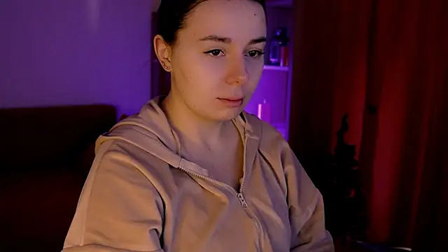 Snapshot of Di_na_Bell chatting on January 2026 06:50:02 AM Di na Bell online show from January 2026 06:50:02 AM