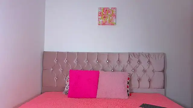 Snapshot of cuteeimy chatting on September 2025 04:51:02 PM cuteeimy online show from September 2025 04:51:02 PM