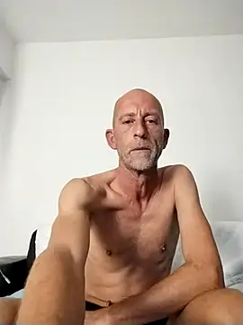 Snapshot of we_are_fucking_serious chatting on October 2025 10:21:02 PM we are fucking serious online show from October 2025 10:21:02 PM