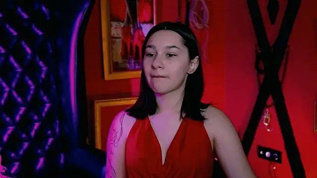 Snapshot of KimClarks_ chatting on October 2025 02:40:01 PM KimClarks  online show from October 2025 02:40:01 PM