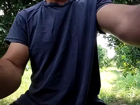 Snapshot of stefanoss321 chatting on September 2025 08:05:01 AM stefanoss321 online show from September 2025 08:05:01 AM