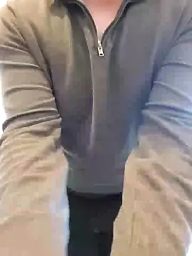 Snapshot of Bimbo_Boi chatting on September 2025 08:04:01 AM Bimbo Boi online show from September 2025 08:04:01 AM