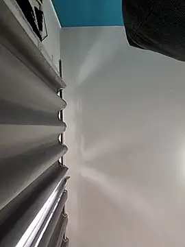 mikeara90 online show from October 2025 12:03:01 PM