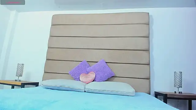 Snapshot of susan_elliot chatting on October 2025 07:36:02 PM susan elliot online show from October 2025 07:36:02 PM