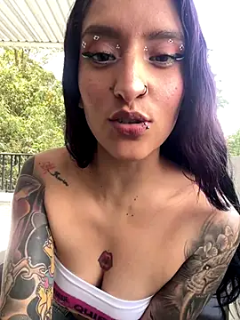 Scaarlettfox online show from October 2025 07:42:02 PM