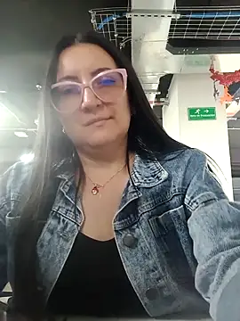 Romina693 online show from November 2025 06:14:01 AM