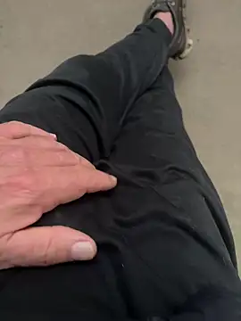 Snapshot of cyclone1212 chatting on March 2026 11:38:02 AM cyclone1212 online show from March 2026 11:38:02 AM