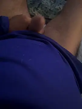 Snapshot of cyclone1212 chatting on March 2026 09:15:01 AM cyclone1212 online show from March 2026 09:15:01 AM