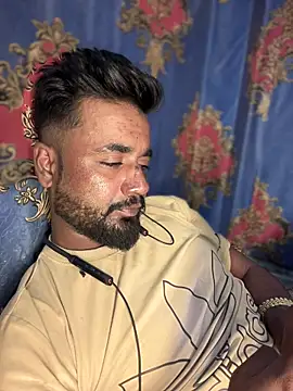 Munny6677 online show from November 2025 07:02:01 PM