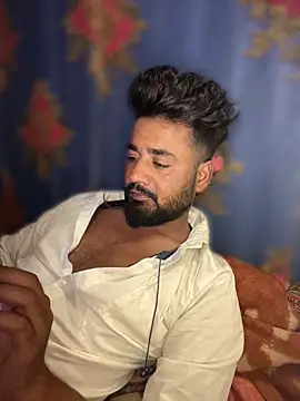 Snapshot of Munny6677 chatting on February 2026 08:19:02 PM Munny6677 online show from February 2026 08:19:02 PM