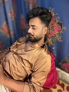 Snapshot of Munny6677 chatting on March 2026 06:25:01 PM Munny6677 online show from March 2026 06:25:01 PM