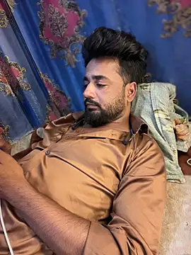 Snapshot of Munny6677 chatting on March 2026 01:32:02 AM Munny6677 online show from March 2026 01:32:02 AM