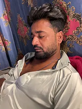 Snapshot of Munny6677 chatting on April 2026 10:18:01 PM Munny6677 online show from April 2026 10:18:01 PM