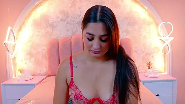 JasmineRhodes online show from November 2025 12:59:02 PM