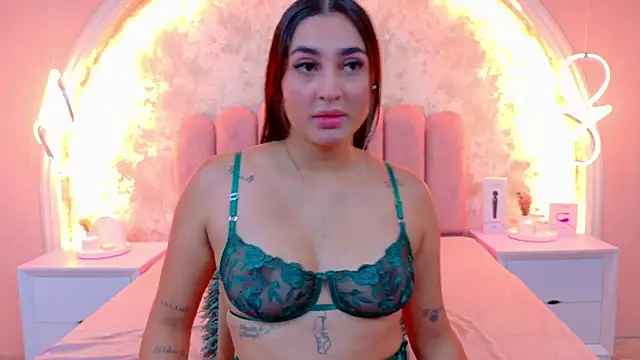 JasmineRhodes online show from November 2025 12:59:01 PM