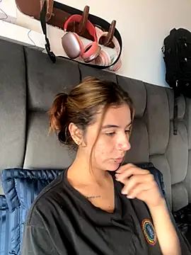 AllieYourGirl online show from November 2025 03:11:02 PM