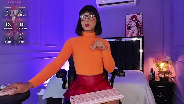 SwettRenata  online show from July 2026 01:15:02 PM