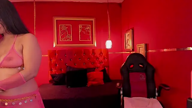 Anissa Ali online show from November 2025 09:13:01 PM