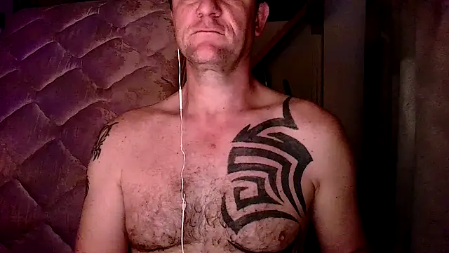 Yournaughty online show from November 2025 06:13:01 AM