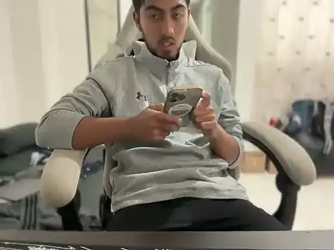 millan 32 online show from October 2025 11:05:02 PM