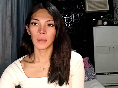 Snapshot of ladyhotcuming chatting on June 2026 09:10:02 PM ladyhotcuming online show from June 2026 09:10:02 PM