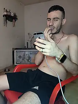 Snapshot of bigcockwhite777 chatting on October 2025 01:20:01 PM bigcockwhite777 online show from October 2025 01:20:01 PM