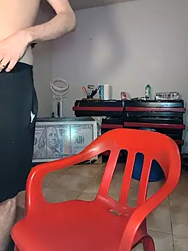 Snapshot of bigcockwhite777 chatting on October 2025 10:21:01 PM bigcockwhite777 online show from October 2025 10:21:01 PM