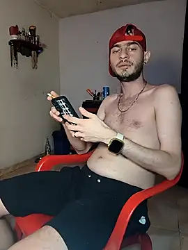 Snapshot of bigcockwhite777 chatting on October 2025 12:40:02 AM bigcockwhite777 online show from October 2025 12:40:02 AM