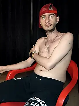 Snapshot of bigcockwhite777 chatting on November 2025 03:40:02 AM bigcockwhite777 online show from November 2025 03:40:02 AM