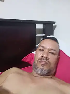 Snapshot of Guevaritaelmejor chatting on June 2026 04:17:01 AM Guevaritaelmejor online show from June 2026 04:17:01 AM