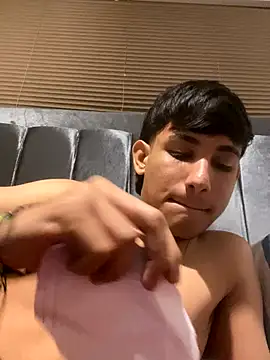 Snapshot of cody_fox10 chatting on September 2025 05:03:02 PM cody fox10 online show from September 2025 05:03:02 PM