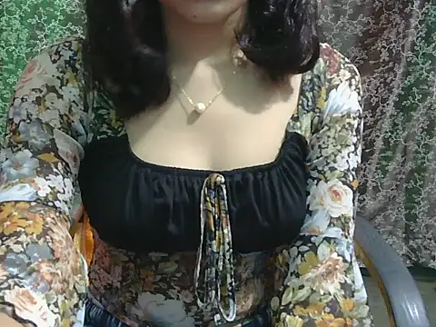 Snapshot of lovely_soniya chatting on May 2026 04:17:01 AM lovely soniya online show from May 2026 04:17:01 AM