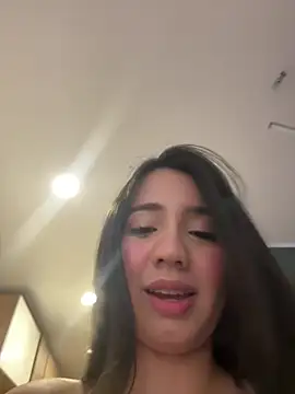 Michelle Zoe online show from October 2025 05:21:02 AM