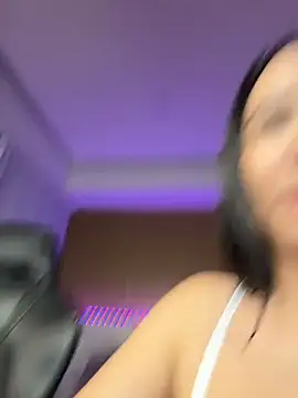 Snapshot of Michelle_Zoe chatting on April 2026 02:04:02 AM Michelle Zoe online show from April 2026 02:04:02 AM